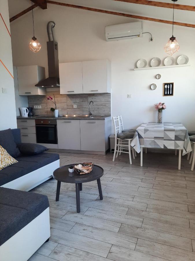 Apartments Novum Novi Vinodolski Bagian luar foto